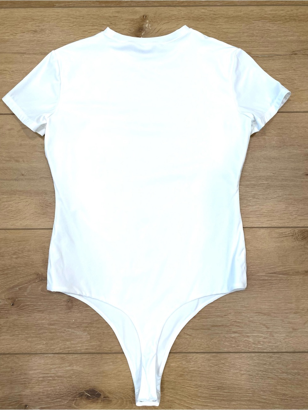 PUMIEY Bodysuit M White Short Sleeve Thong Crew Neck Stretch Basic Top Soft NWOT